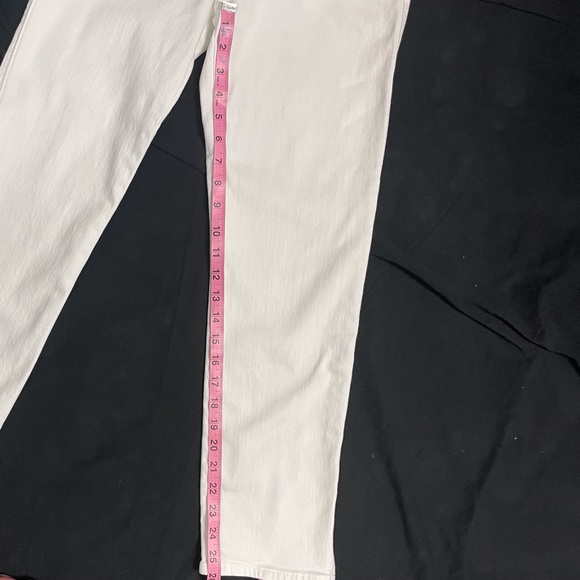 FRAME DENIM  “ Le Sylvie Crop”  with Split Hem Detail at Ankle  WHITE Size 26 - Picture 9 of 14